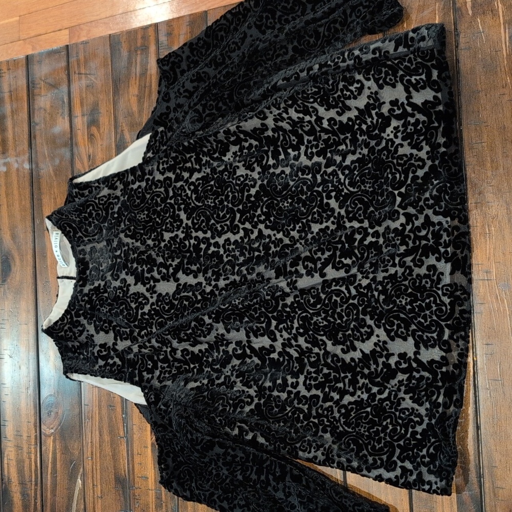 Alice + Olivia Hallie Cold Shoulder Velvet Devore Burnout Blouse - Picture 3 of 8